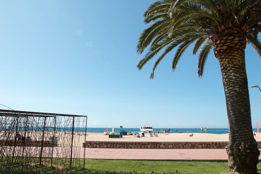 Apartment Seahomes Vacations - Seafront Fenals With Pkg Lloret de Mar