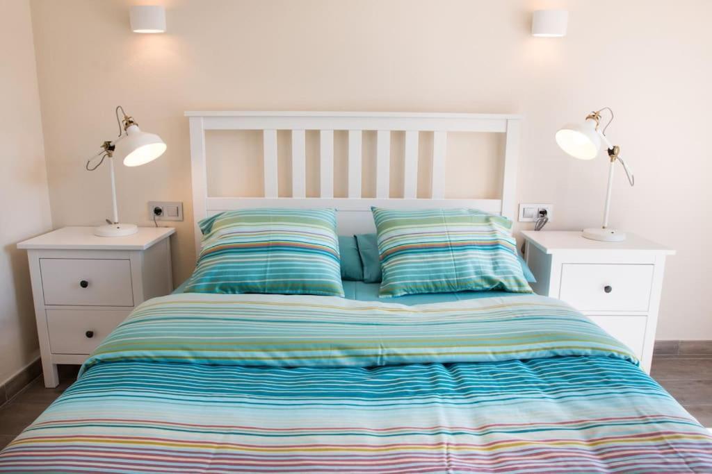 Apartment Seahomes Vacations - Seafront Fenals With Pkg *